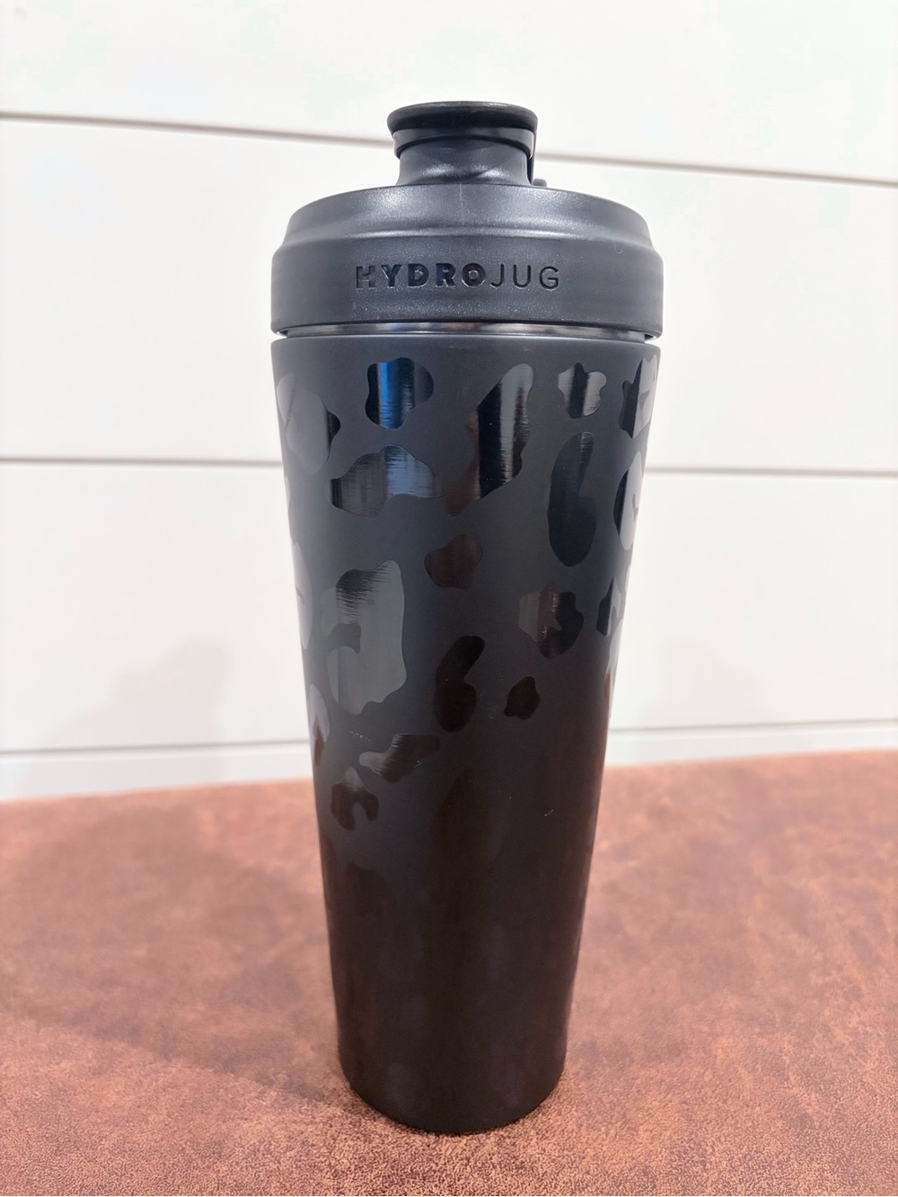 HydroJug HydroSHKR 24oz Black Leopard Shaker Tumbler Gymcore Like New